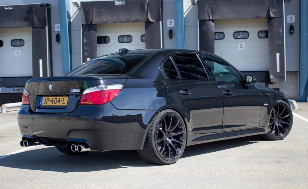 BMW M5 5.0 V10 S85B50A